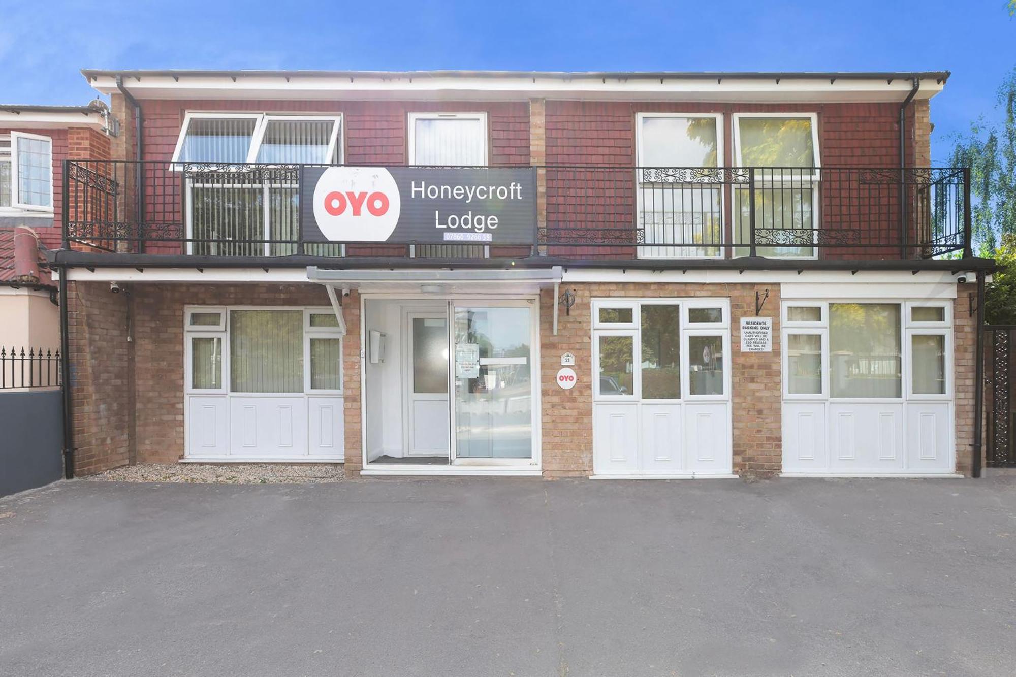Oyo Honeycroft Lodge Аксбридж Экстерьер фото